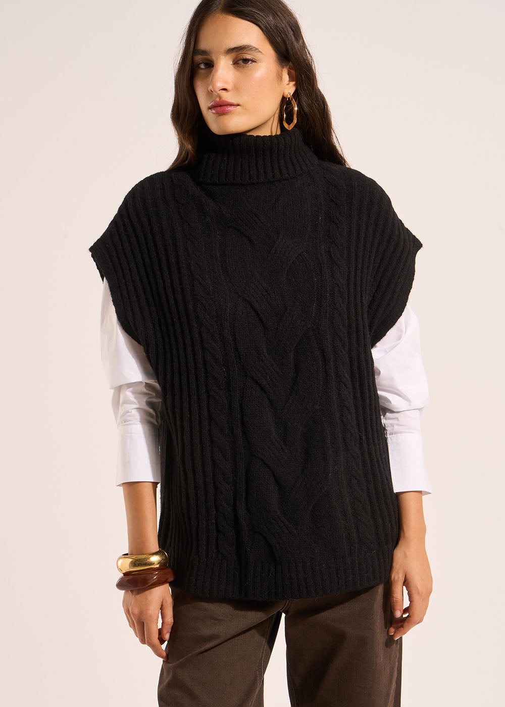 MISHOU Sleeveless turtleneck sweater - 1 - Sud Express - Sud Express