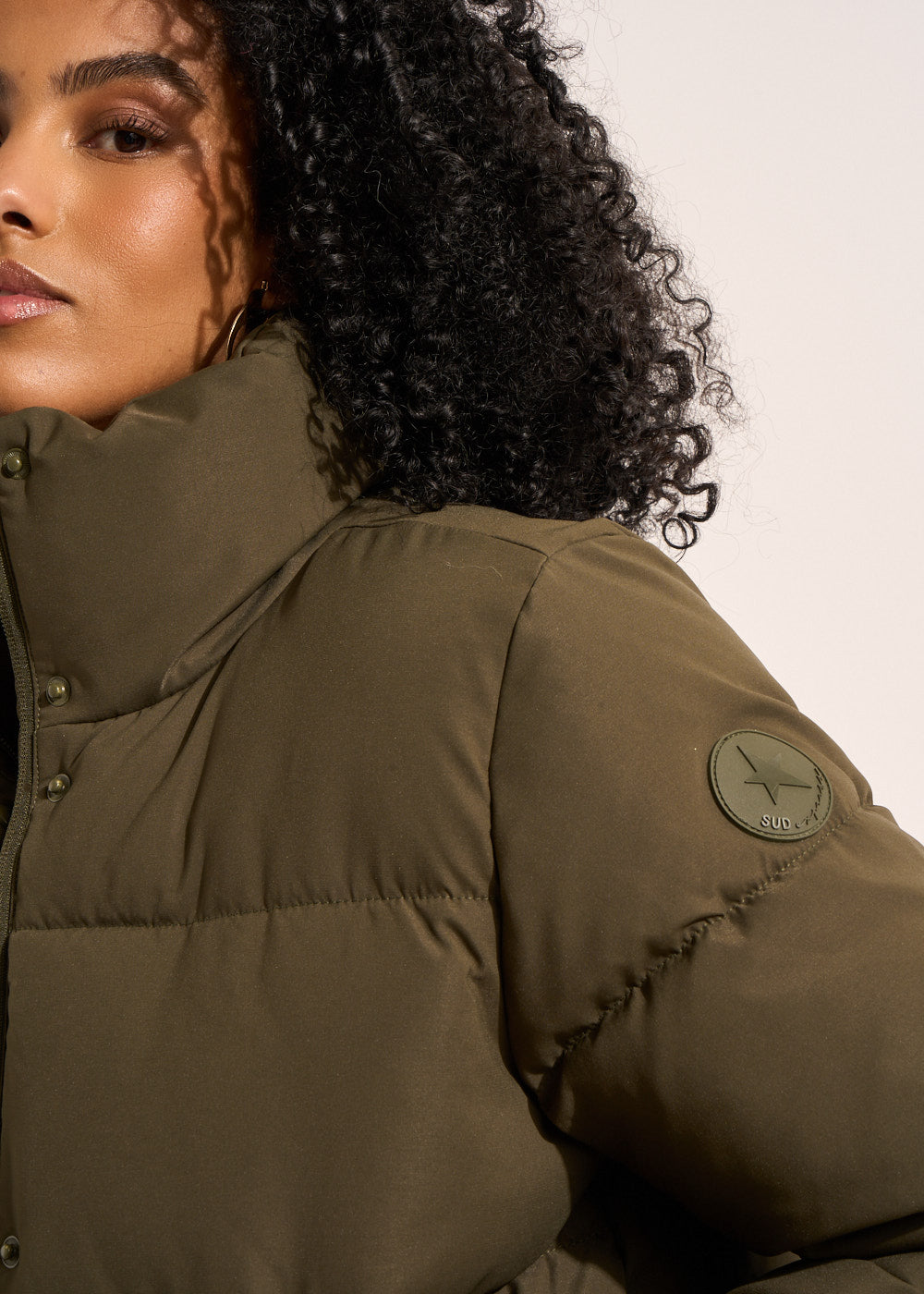 DASATY Short iridescent puffer jacket with a high collar - 2 - Sud Express - Sud Express