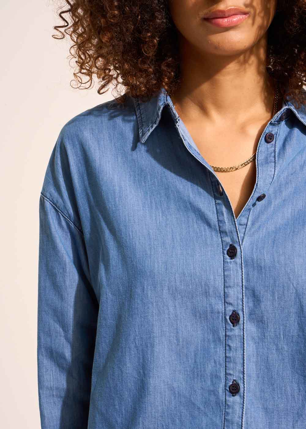 CLARISSY Oversized denim cotton shirt - 4 - Sud Express - Sud Express
