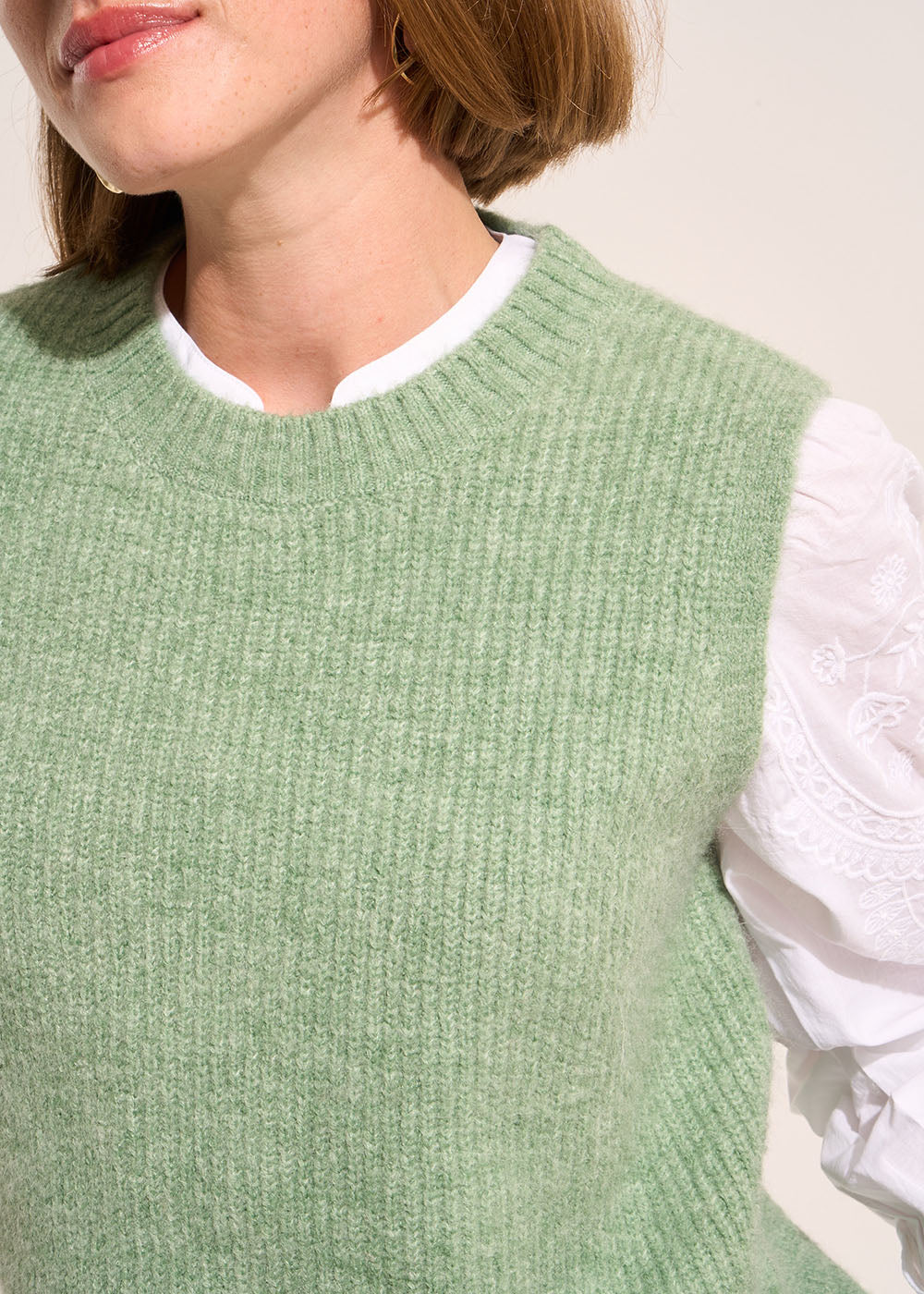 Sleeveless round-neck jumper - Sud Express - 2 - Sud Express