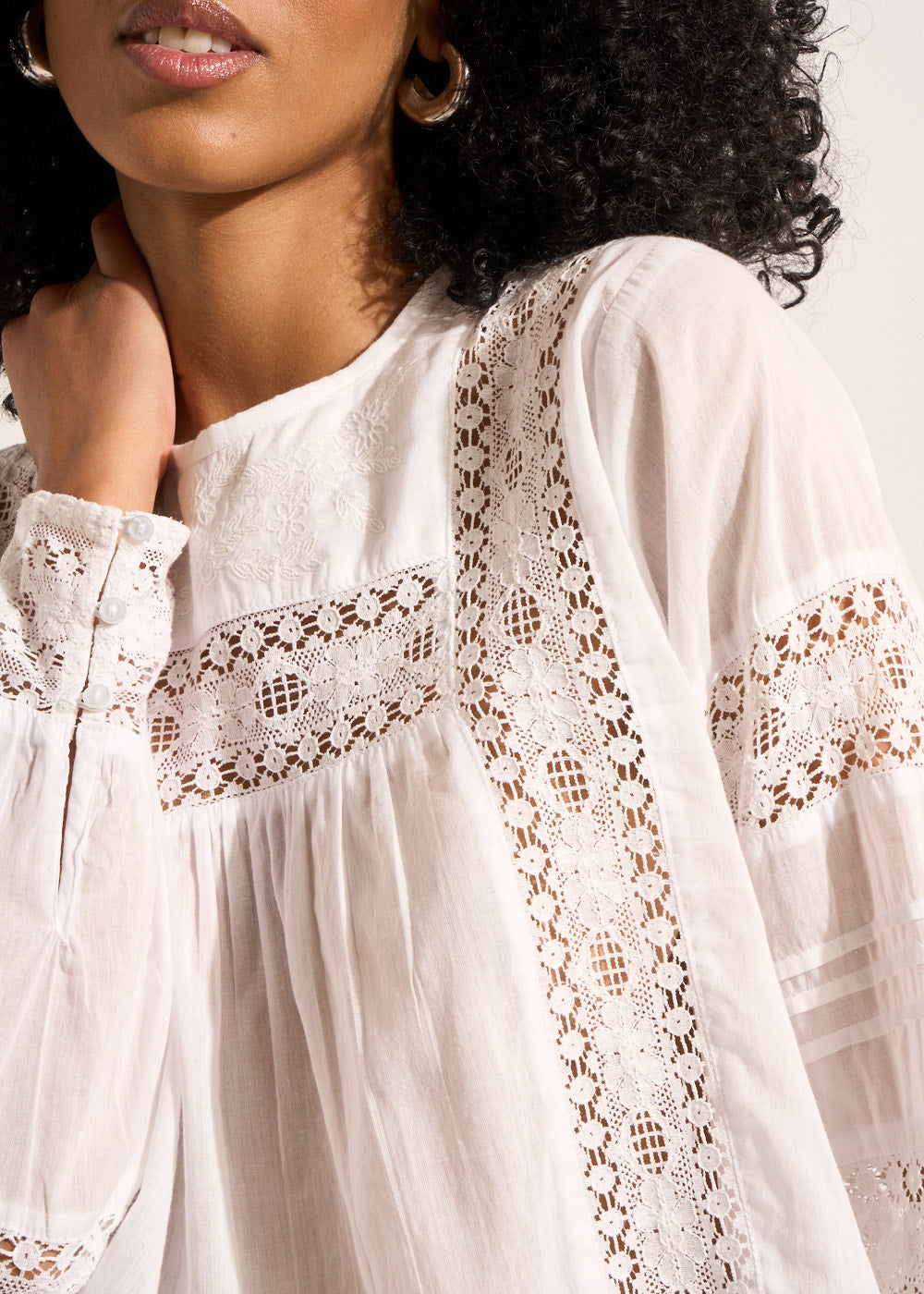 TELOUISE Cotton voile top with embroidered lace and long sleeves - 2 - Sud Express - Sud Express