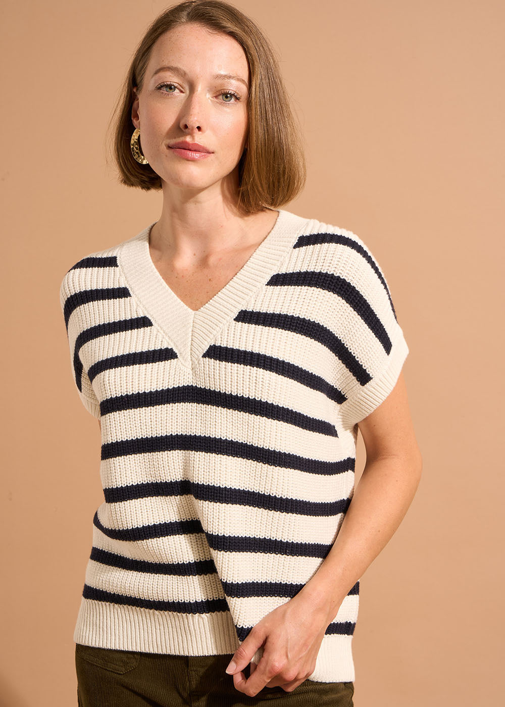 MARELO Loose-fitting sleeveless jumper with navy stripes in cotton and wool - 1 - Sud Express - Sud Express