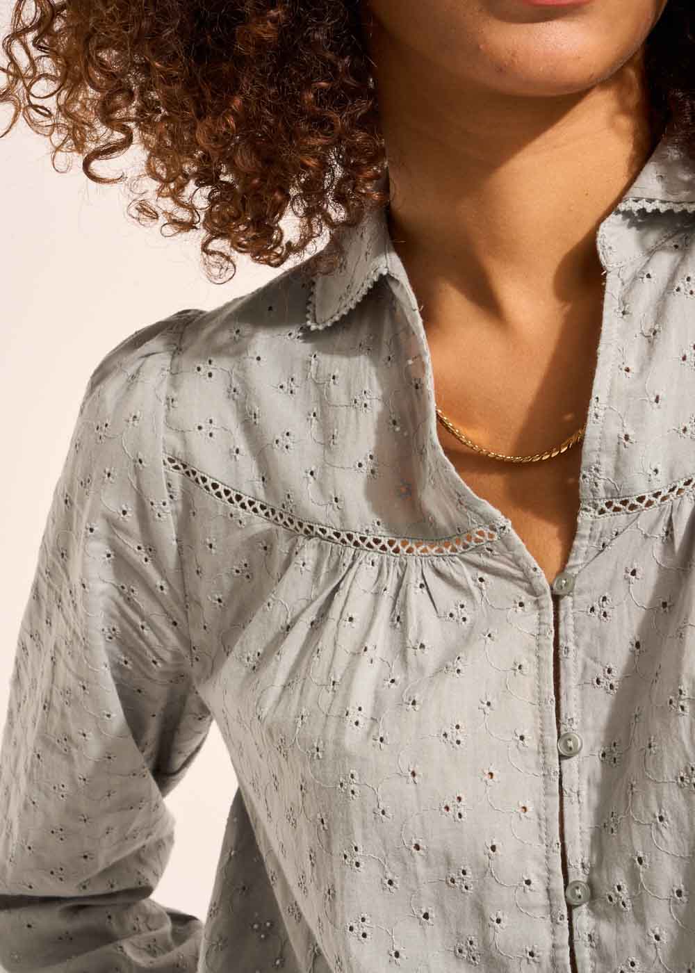 CASSUSY Cotton blouse with small English embroidery - 2 - Sud Express - Sud Express