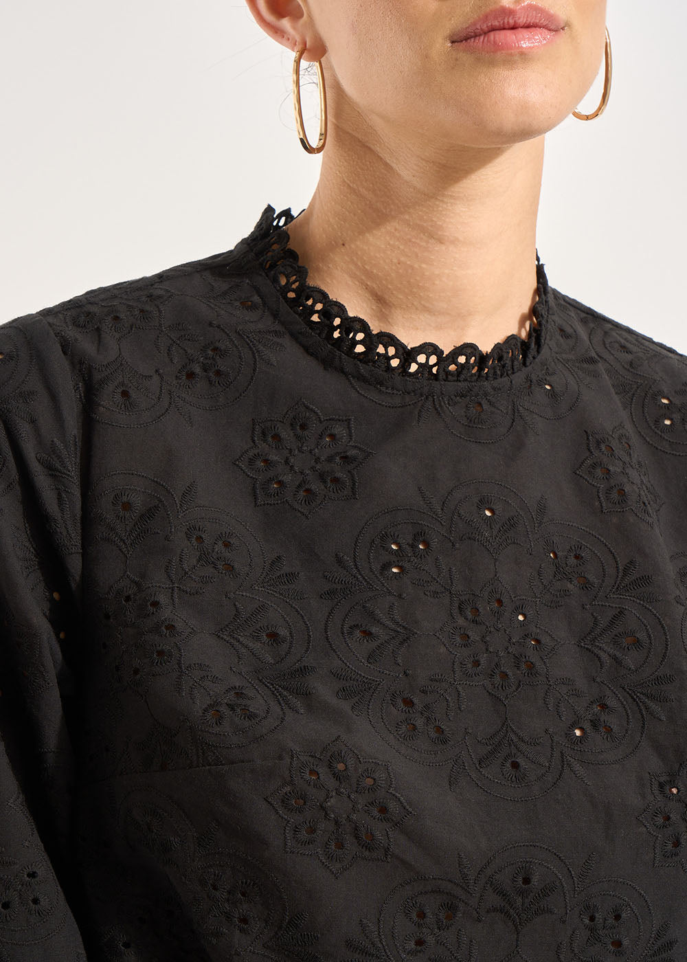 CASSILY Embroidered high neck blouse - 2 - Sud Express - Sud Express
