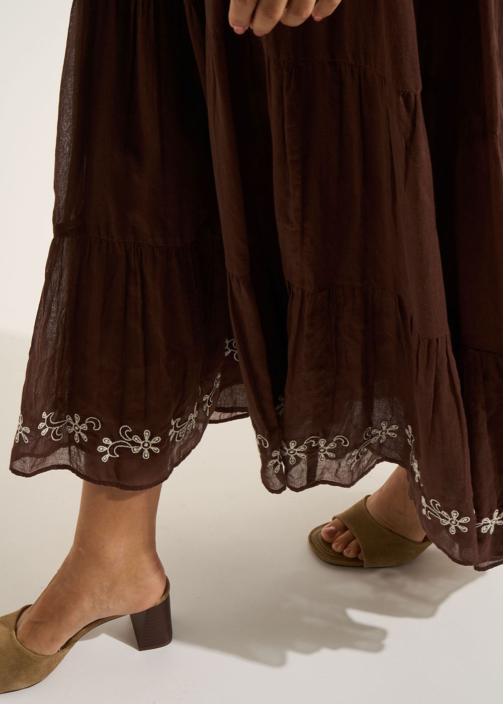 ROBANA Oversized embroidered maxi dress - 4 - Sud Express - Sud Express