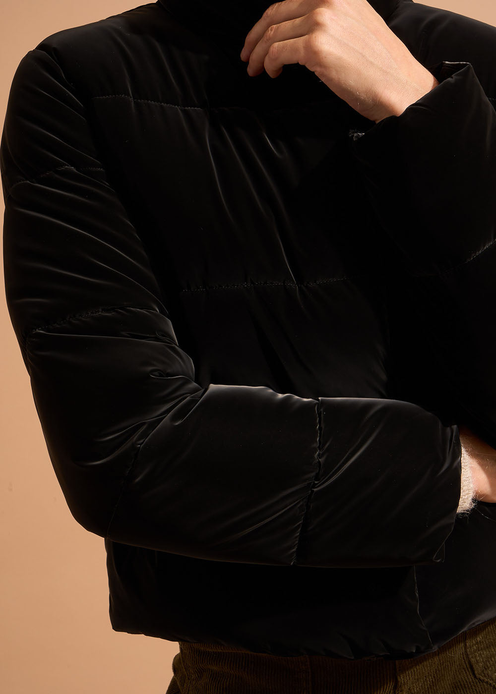 DASTYA Short fitted down jacket with velvet effect and high collar - 4 - Sud Express - Sud Express