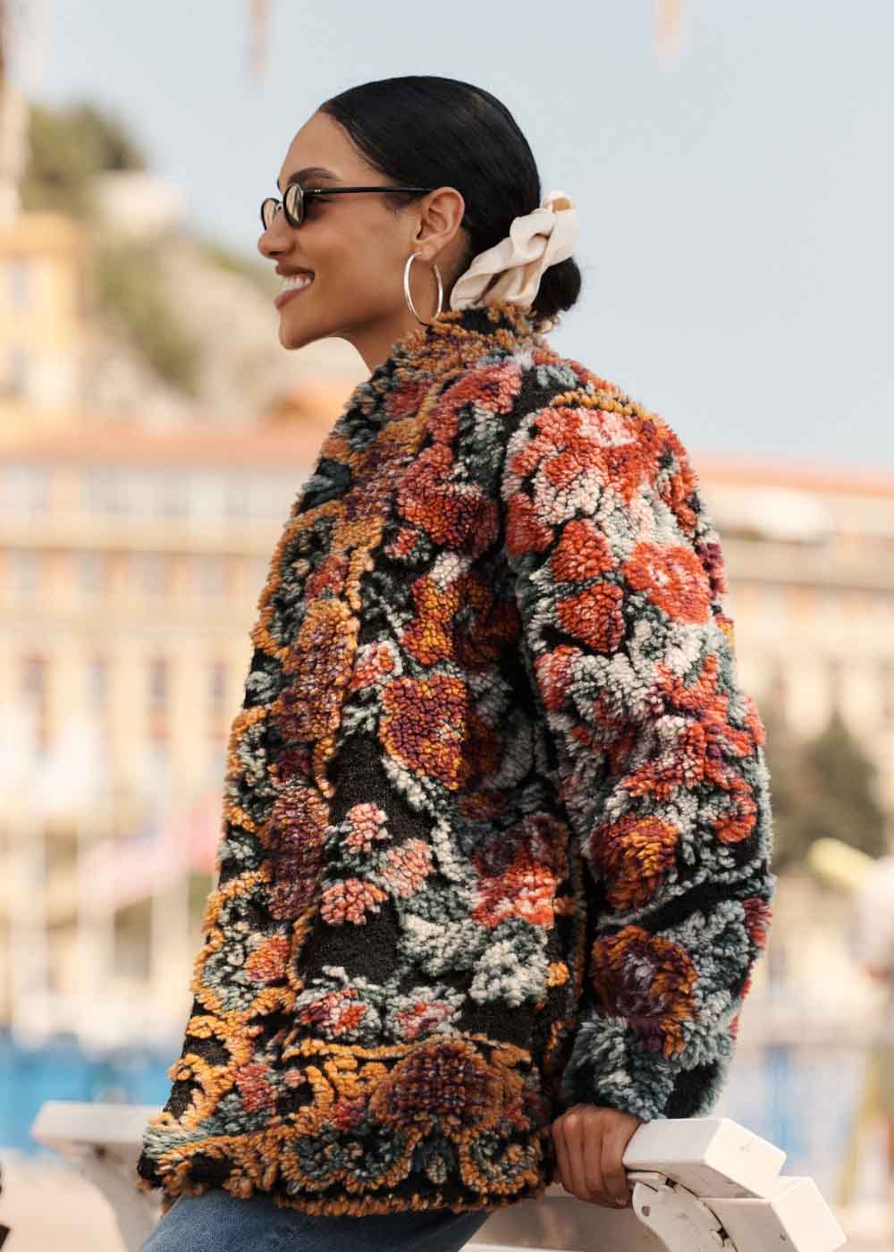 VAMALA Printed faux fur coat with swan neck - 4 - Sud Express - Sud Express