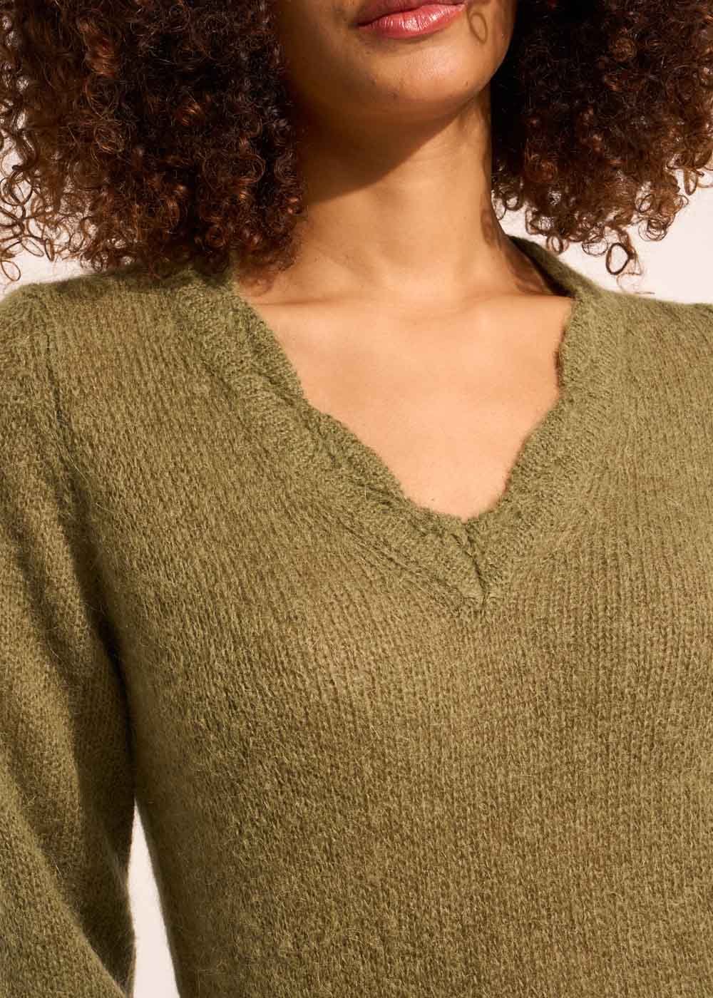MARFY V-neck sweater with crochet details - 2 - Sud Express - Sud Express