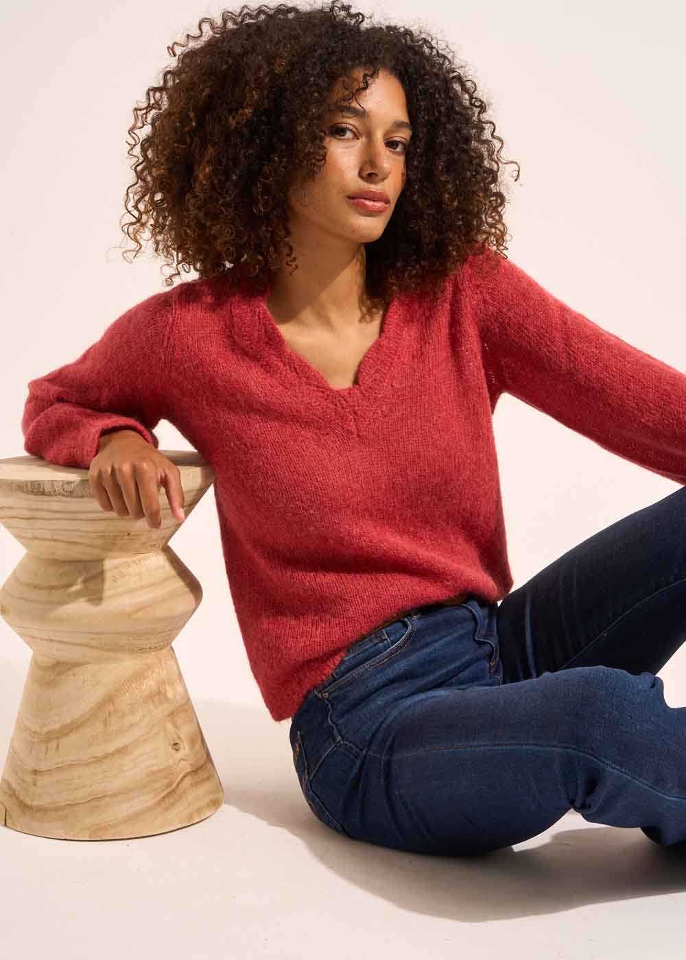 MARFY V-neck sweater with crochet details - 1 - Sud Express - Sud Express