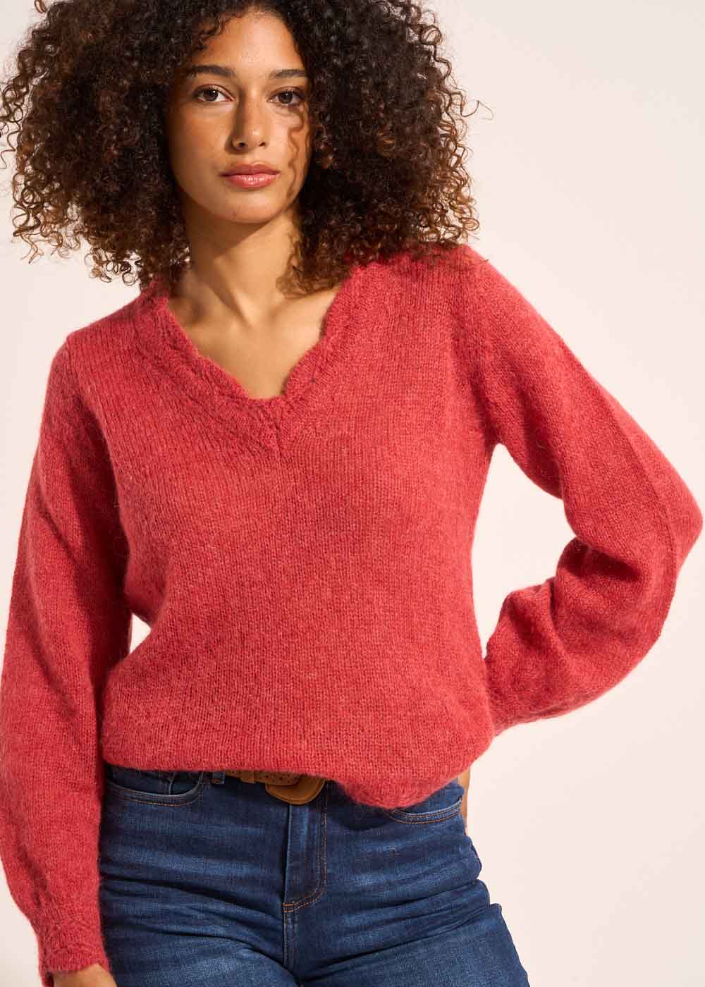 V-neck sweater with crochet details - Sud Express - 5 - Sud Express