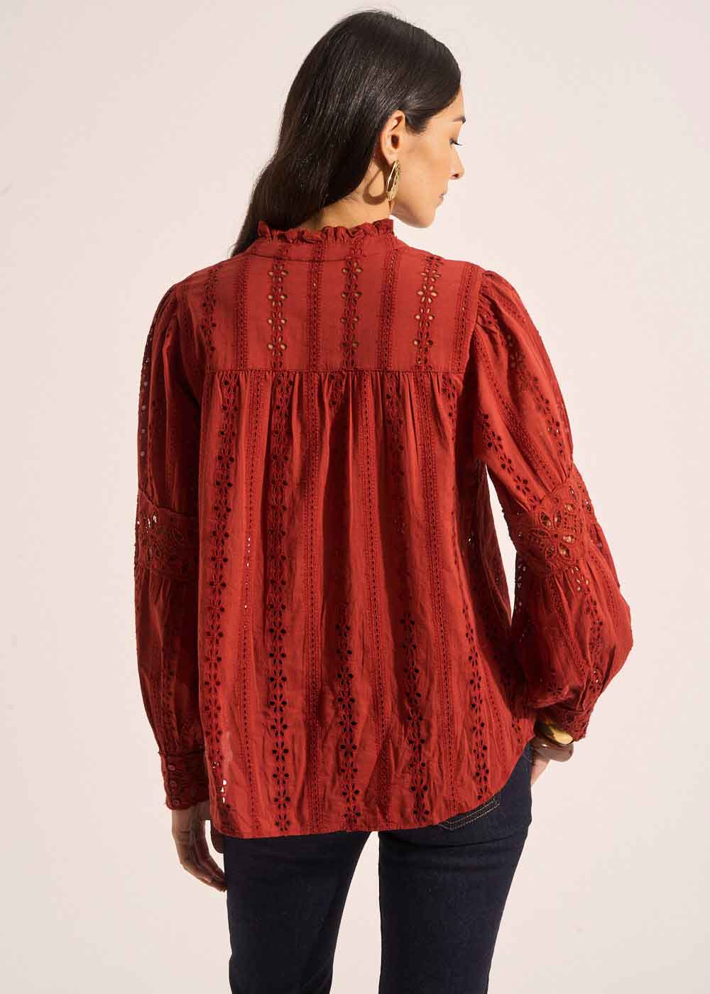 CAJOSIANE Loose-fitting shirt in broderie anglaise with a ruffled collar - 3 - Sud Express - Sud Express