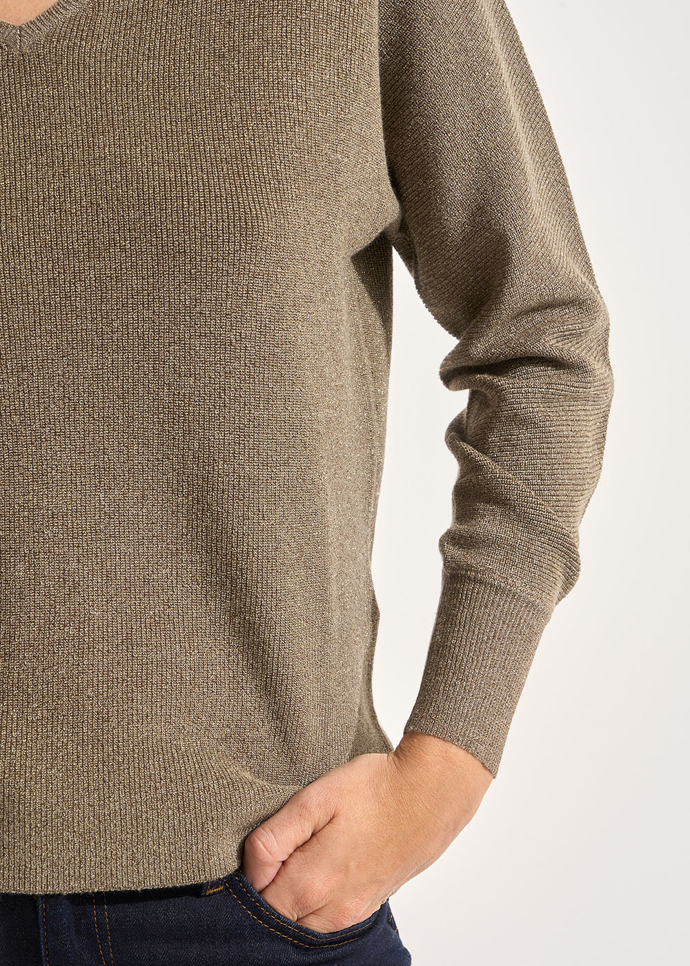 MACARENOU V-neck jumper with batwing sleeves and lurex threads - 4 - Sud Express - Sud Express