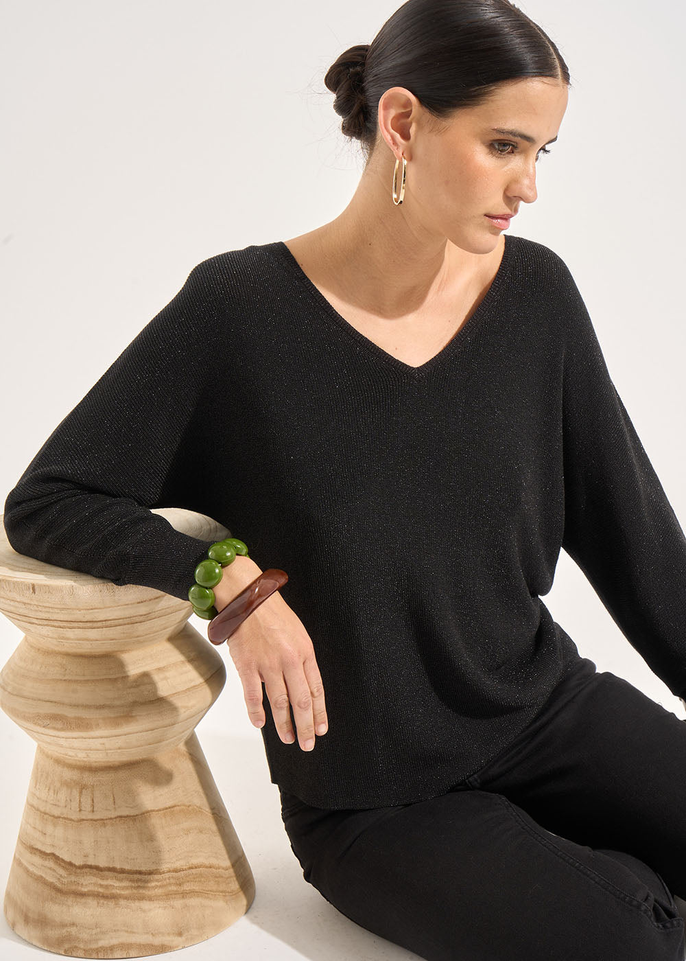 MACARENOU V-neck jumper with batwing sleeves and lurex threads - 4 - Sud Express - Sud Express