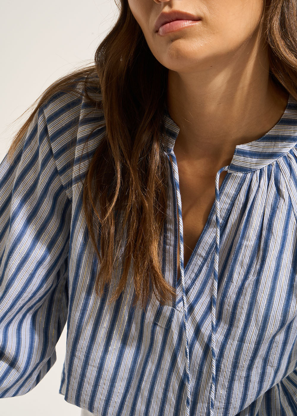 TOBY Blouse with shiny stripes and loose long sleeves - 2 - Sud Express - Sud Express