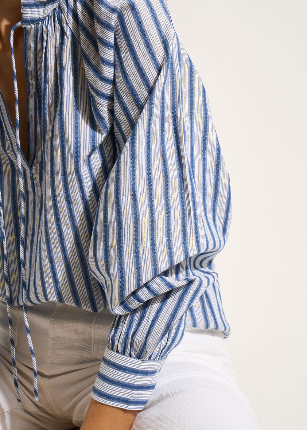 TOBY Blouse with shiny stripes and loose long sleeves - 4 - Sud Express - Sud Express