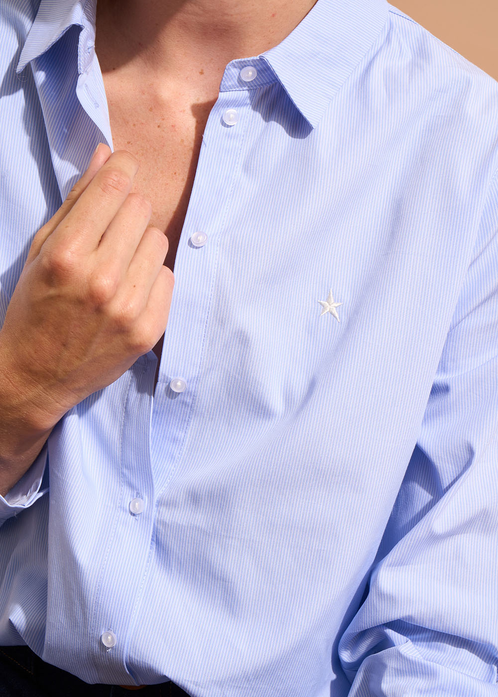 CANOLA Fitted striped cotton shirt with star embroidery - 2 - Sud Express - Sud Express