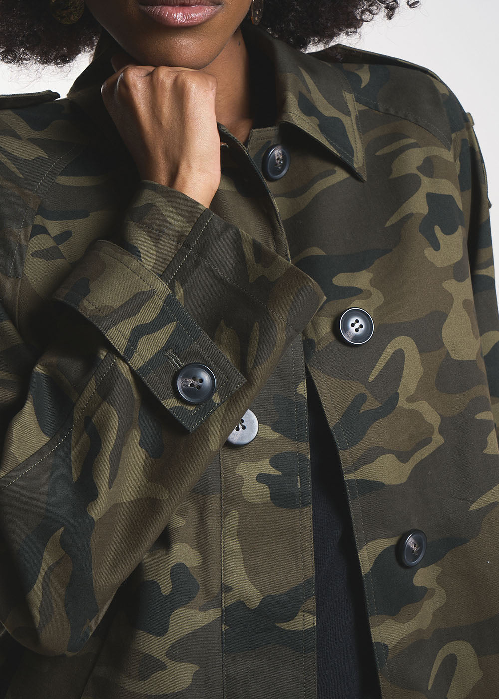 VENICO Short cotton trench coat with camouflage print - 2 - Sud Express - Sud Express