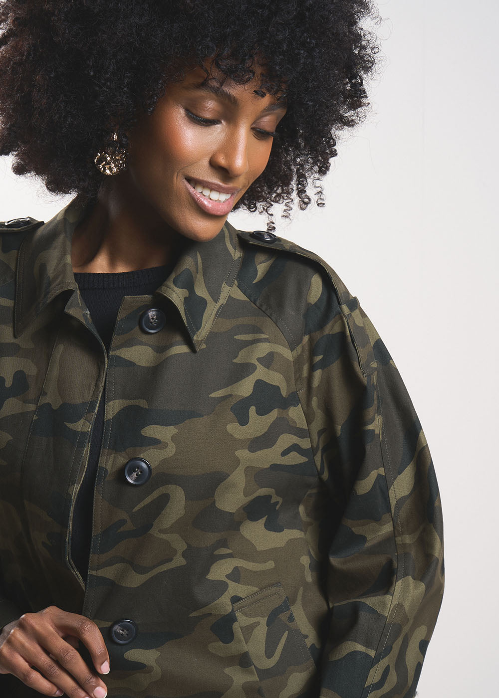VENICO Short cotton trench coat with camouflage print - 4 - Sud Express - Sud Express