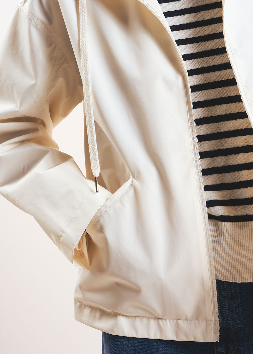 VARTAN Water-repellent raincoat with hood - 4 - Sud Express - Sud Express