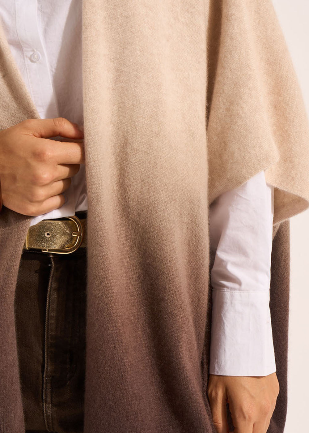 CHARLE Subtle Shine and Timeless Elegance - 3 - Sud Express - Sud Express