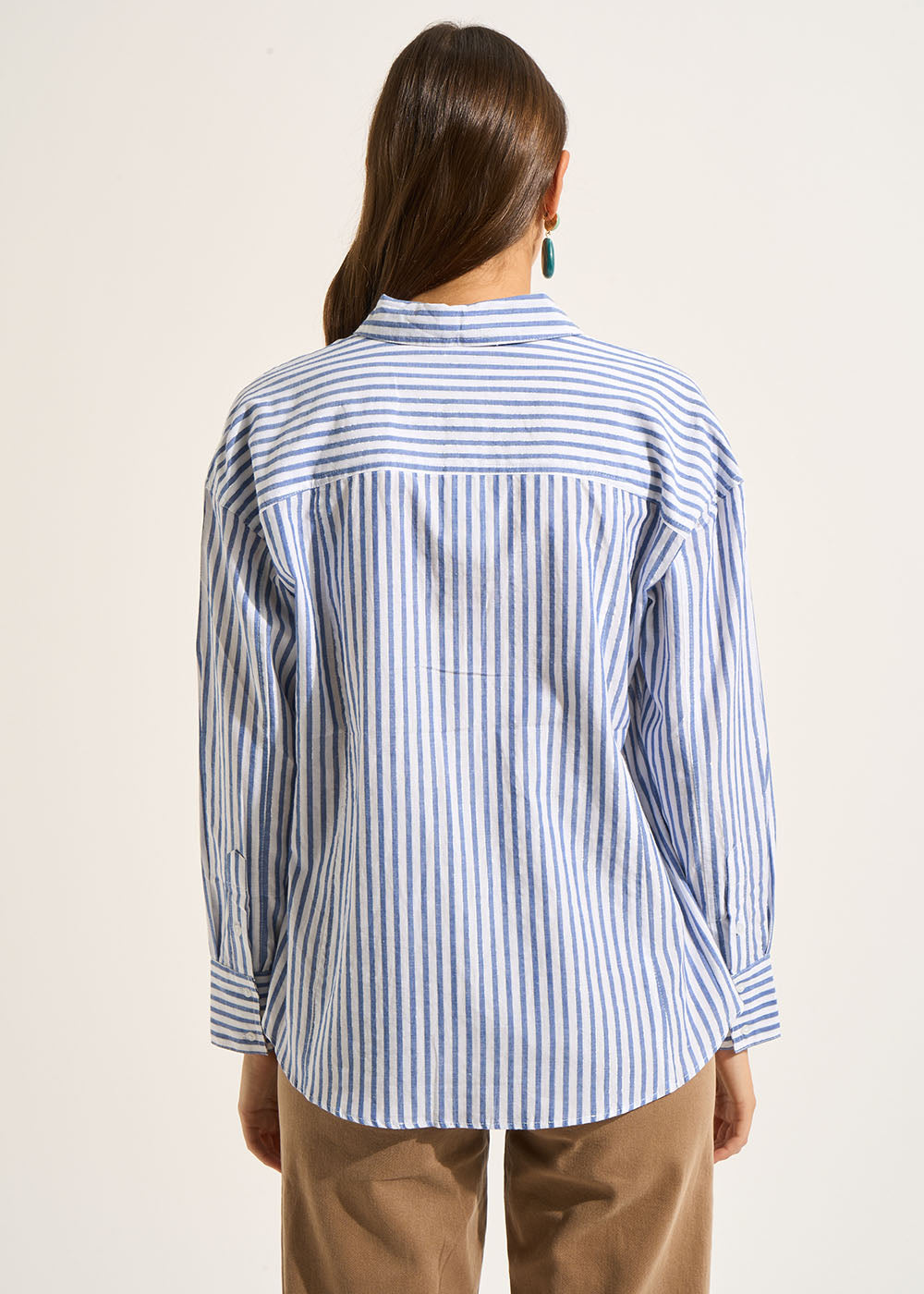 CAMARGUE Oversized shirt with blue stripes in cotton and metallic fibre with long sleeves - 3 - Sud Express - Sud Express