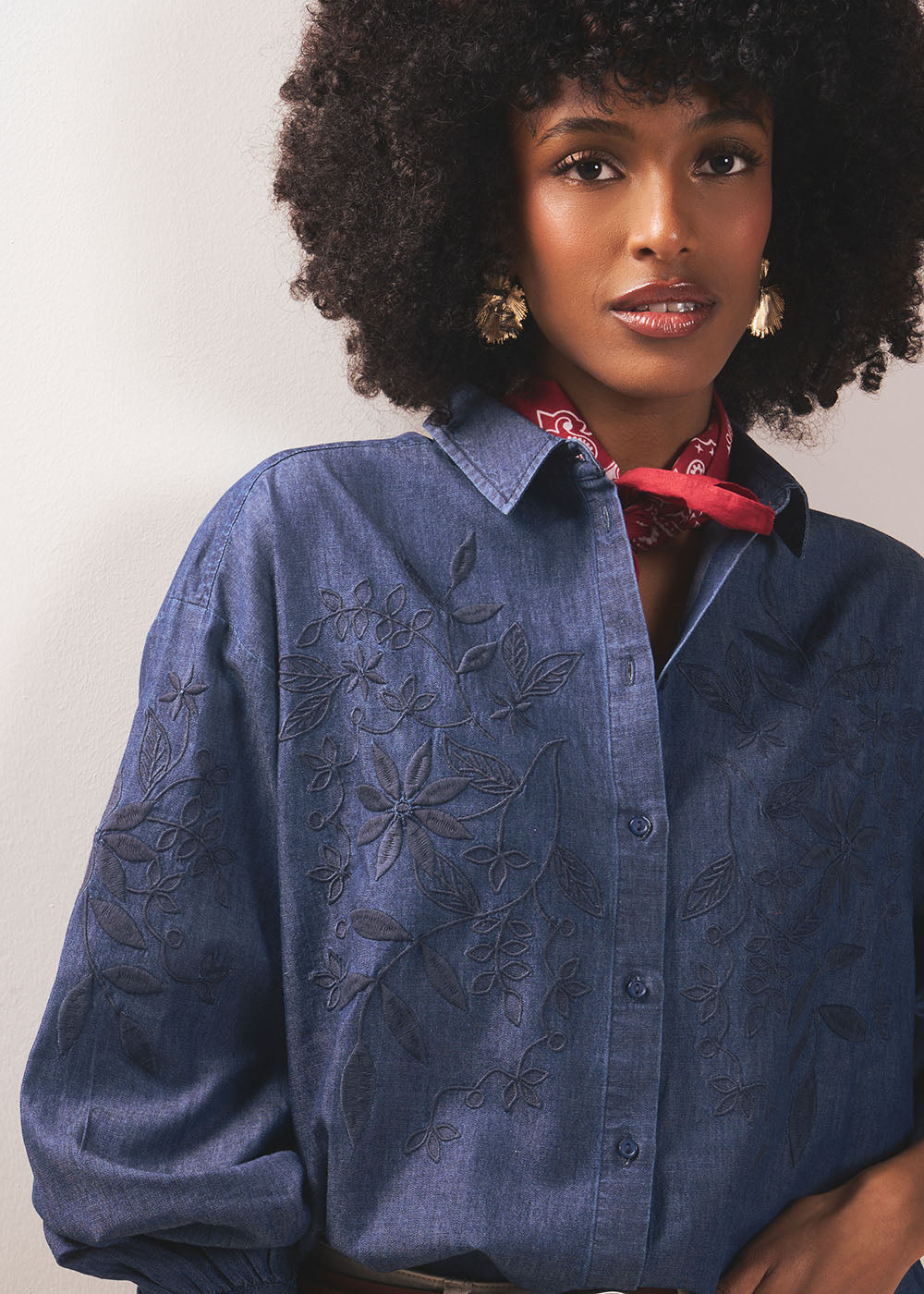 CLEOLE Long-sleeved embroidered denim shirt - 1 - Sud Express - Sud Express