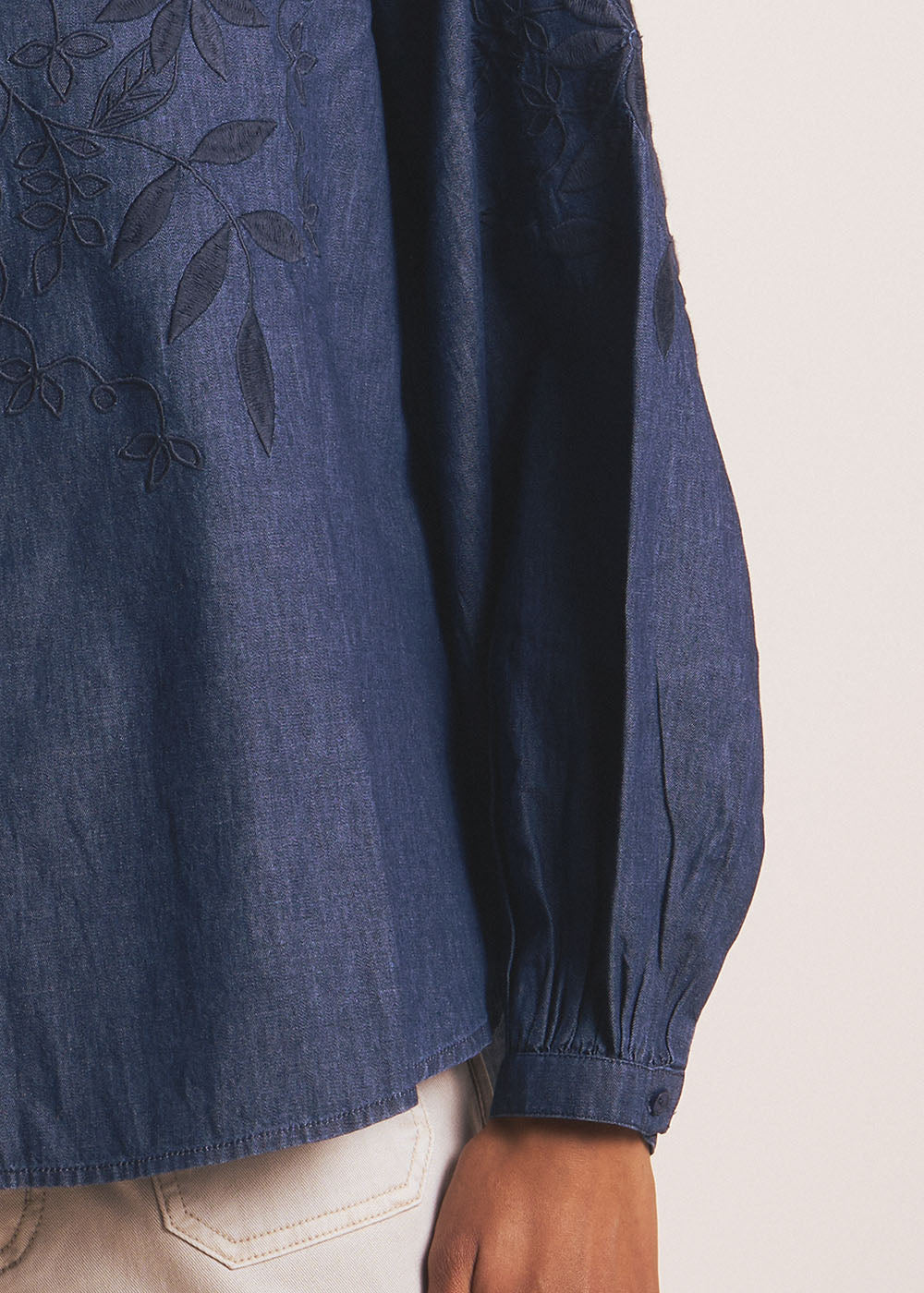 CLEOLE Long-sleeved embroidered denim shirt - 4 - Sud Express - Sud Express