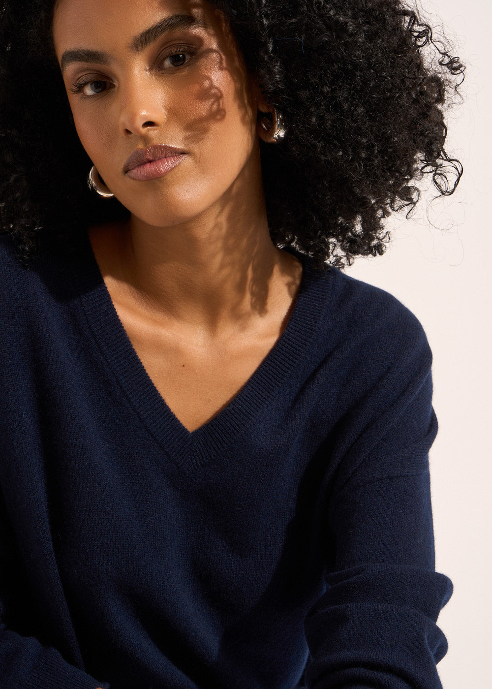 MAPOUPYNOU Long-sleeved cashmere V-neck jumper - 2 - Sud Express - Sud Express