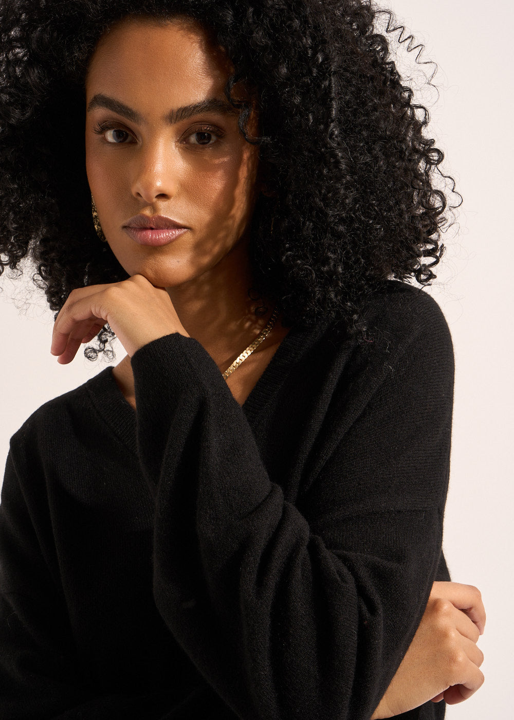 MAPOUPYNOU Long-sleeved cashmere V-neck jumper - 4 - Sud Express - Sud Express