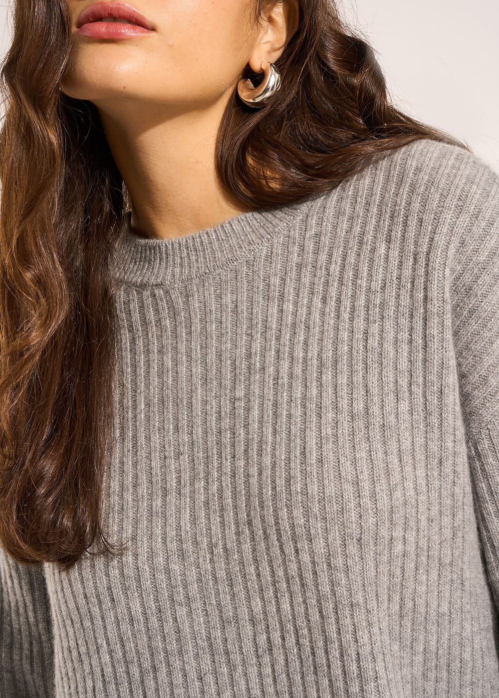 Ribbed cashmere crew neck sweater - Sud Express - 2 - Sud Express