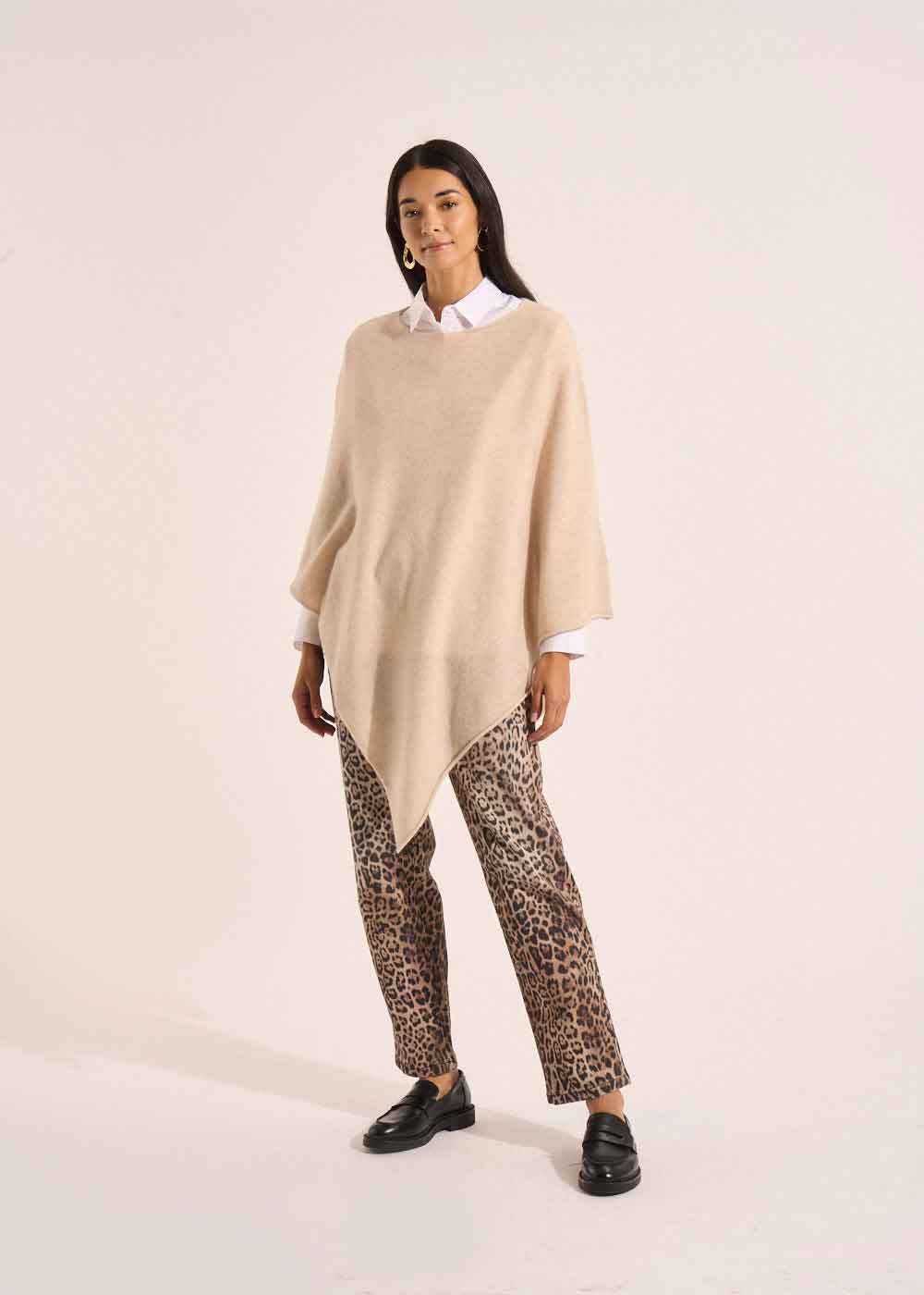 PAULENE Loose-fitting cashmere poncho - 1 - Sud Express - Sud Express
