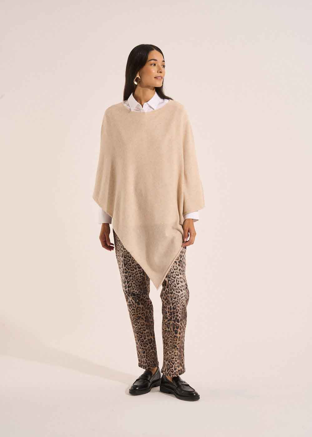 PAULENE Loose-fitting cashmere poncho - 4 - Sud Express - Sud Express