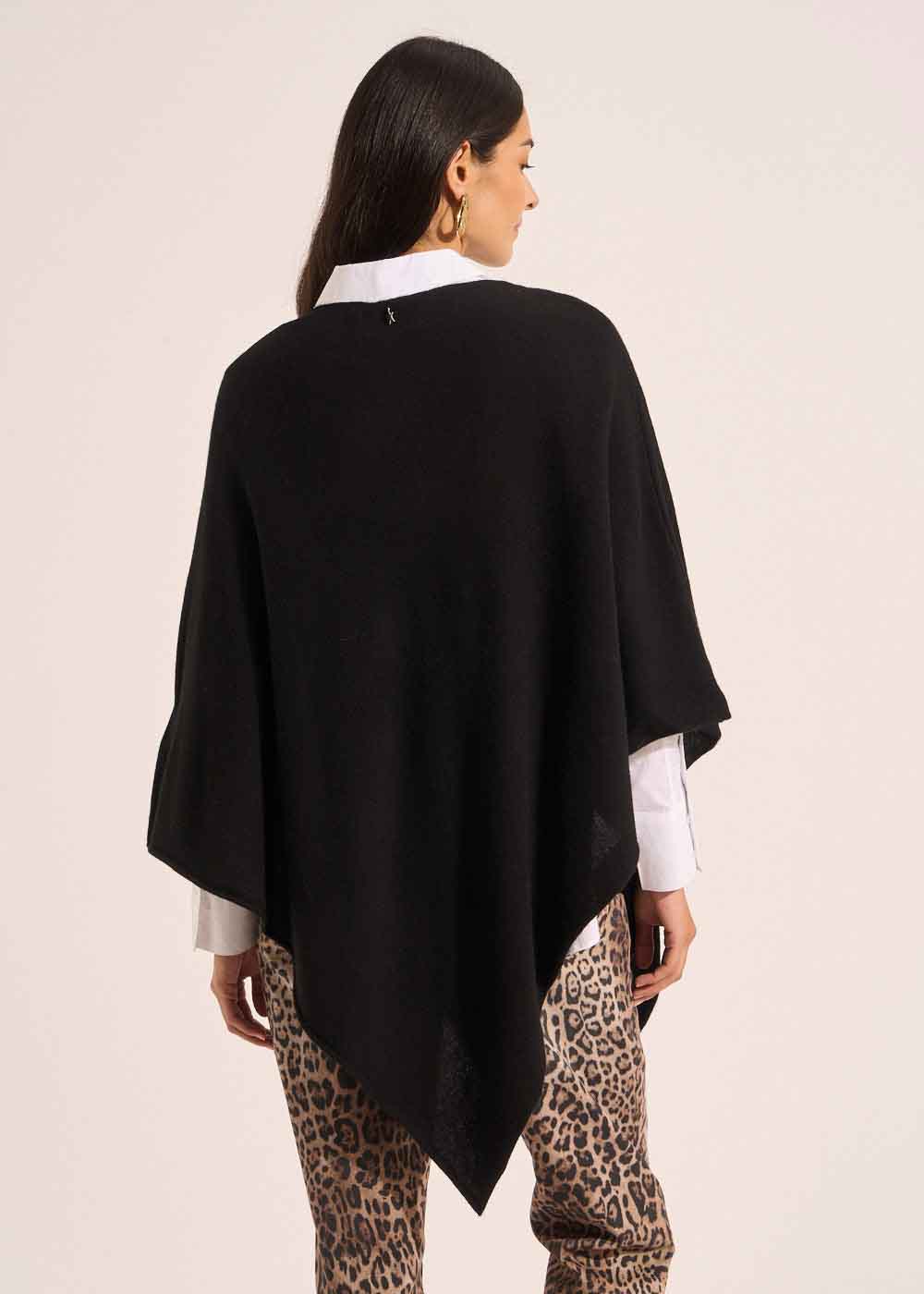 PAULENE Loose-fitting cashmere poncho - 3 - Sud Express - Sud Express