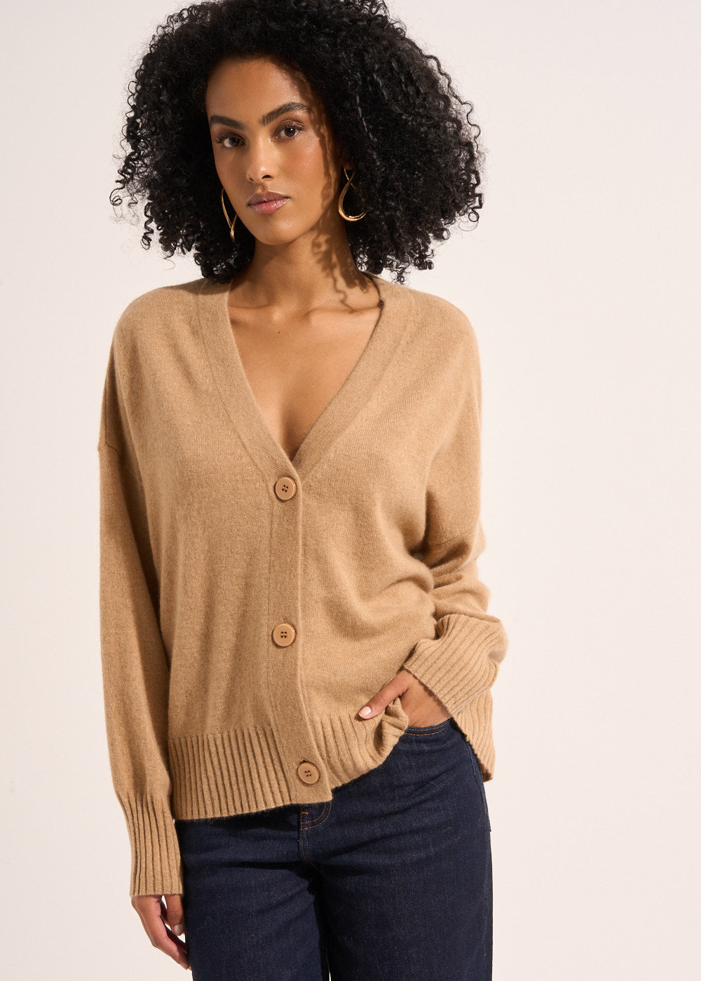 GRAMMAX Loose-fitting cashmere V-neck cardigan - 1 - Sud Express - Sud Express