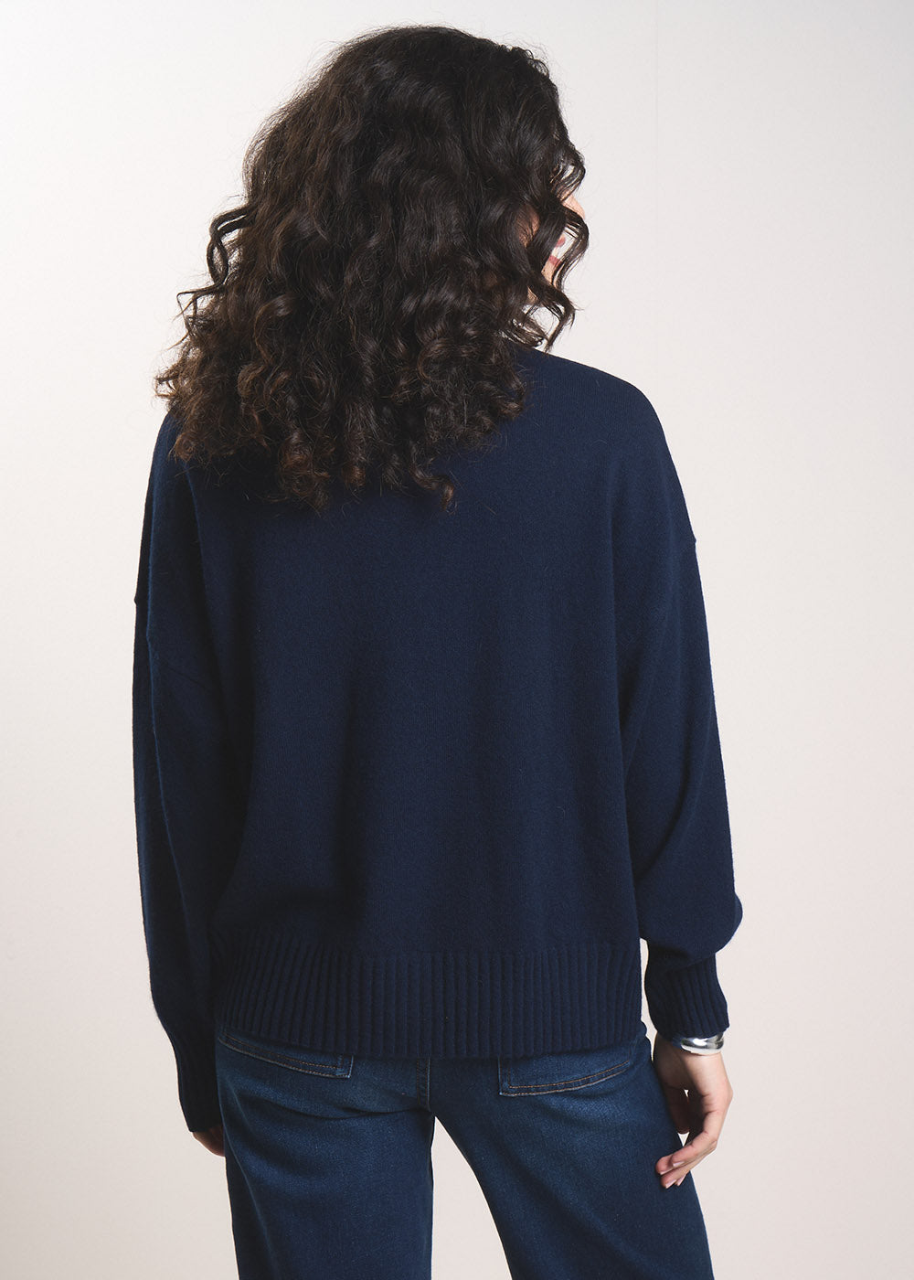 GRAMMAX Loose-fitting cashmere V-neck cardigan - 3 - Sud Express - Sud Express