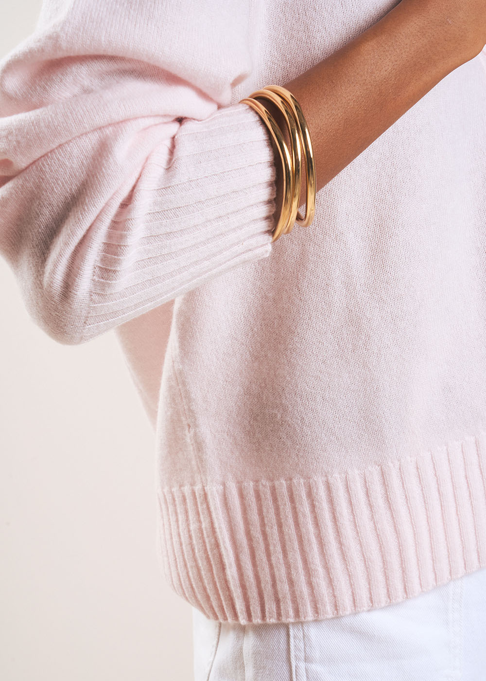 Loose-fitting cashmere V-neck cardigan - Sud Express - 2 - Sud Express