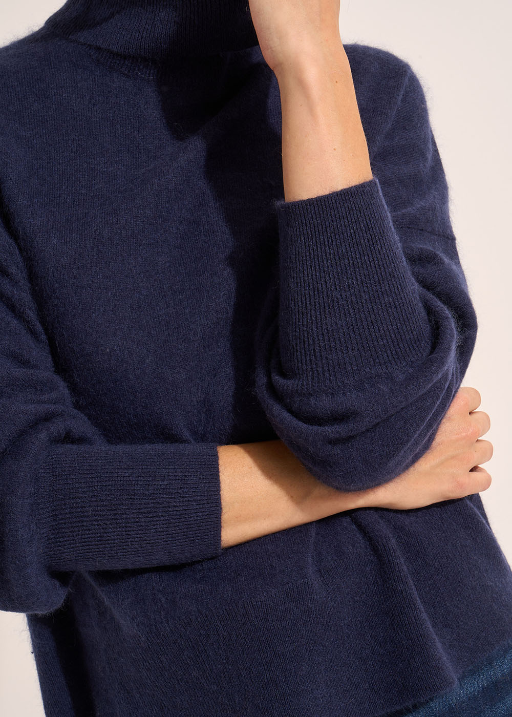 MARELLE Loose-fitting turtleneck jumper - 4 - Sud Express - Sud Express