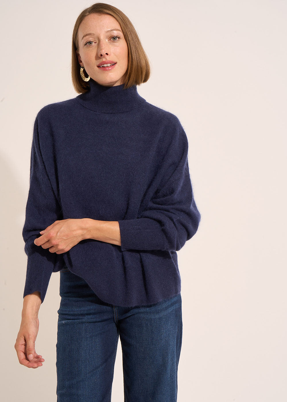 Loose-fitting turtleneck jumper - Sud Express - 5 - Sud Express