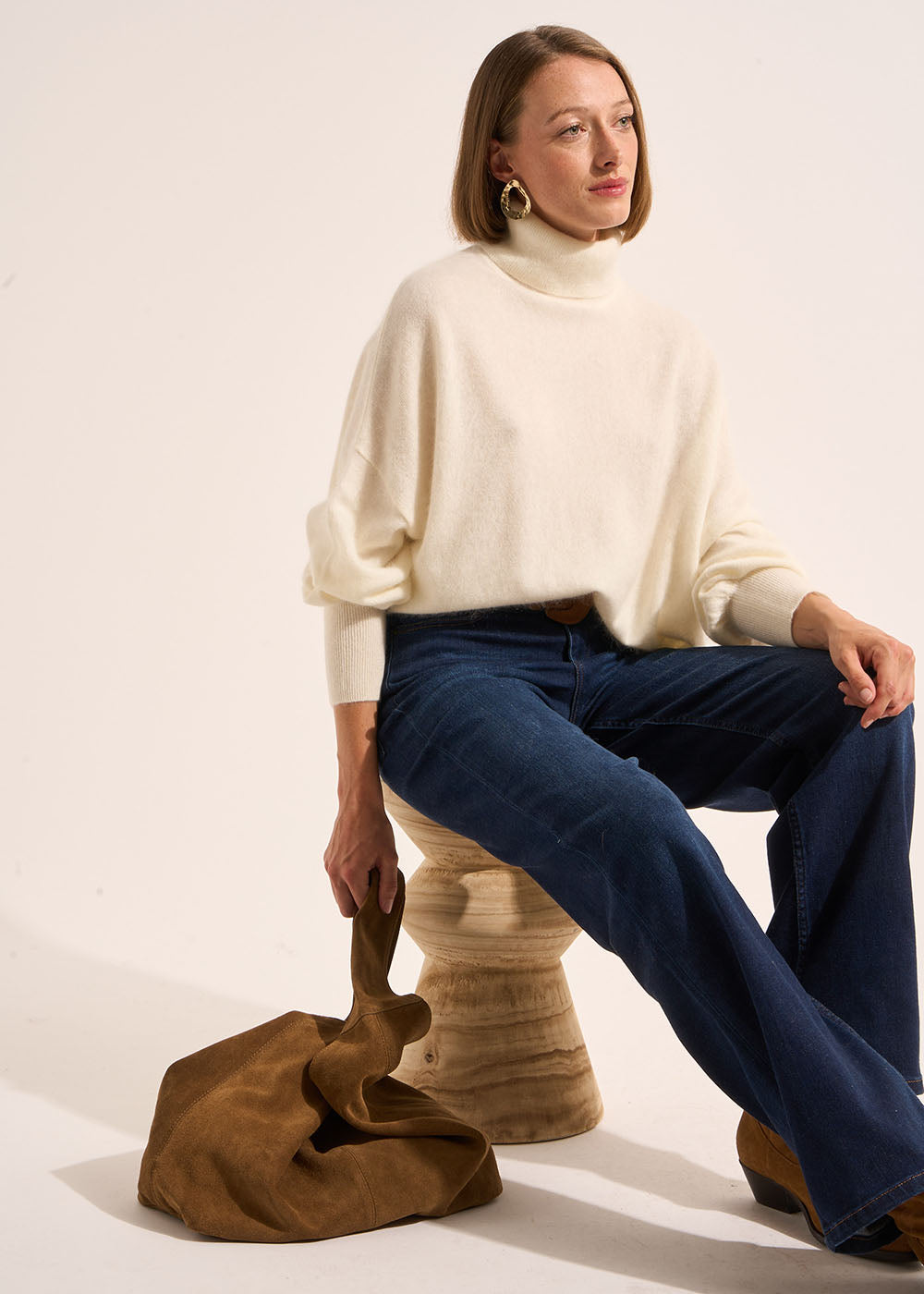 Loose-fitting turtleneck jumper - Sud Express - 5 - Sud Express