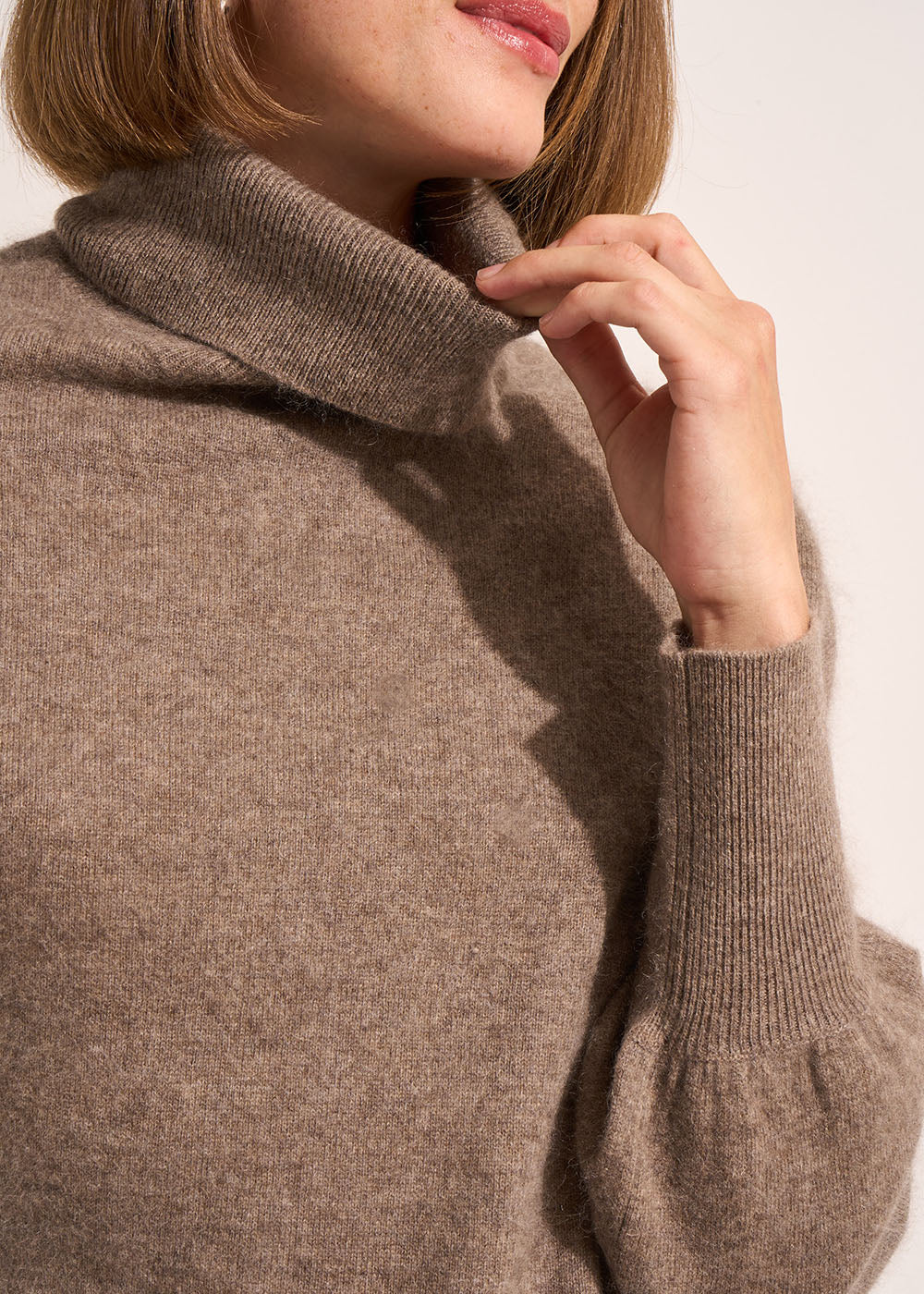 MARELLE Loose-fitting turtleneck jumper - 2 - Sud Express - Sud Express