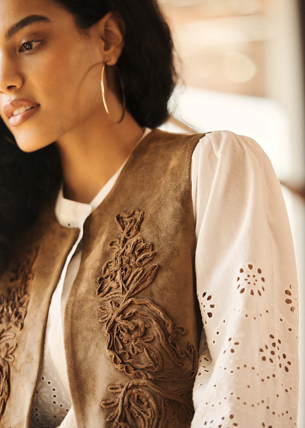 GAMBITO Sleeveless vest in light faux suede - 2 - Sud Express - Sud Express