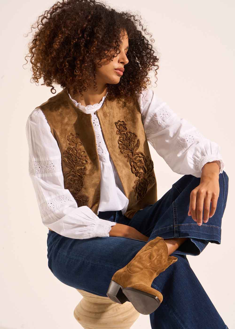 GAMBITO Sleeveless vest in light faux suede - 4 - Sud Express - Sud Express