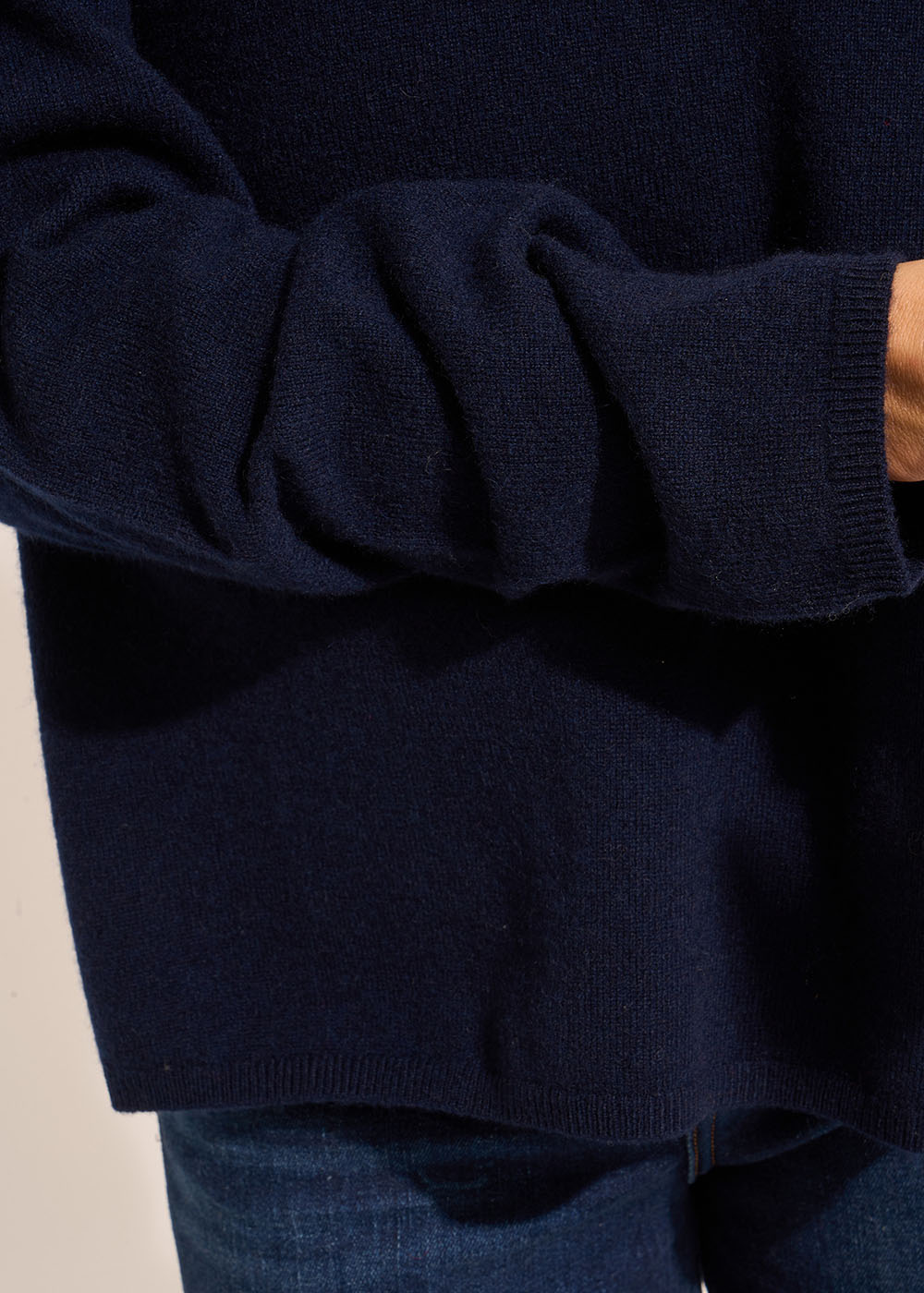 MAMALIOU Loose-fitting cashmere jumper with a Tunisian collar - 4 - Sud Express - Sud Express