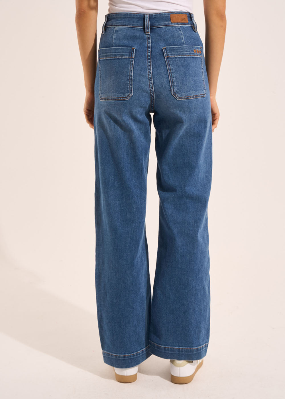 STACY MEDIUM STONE Wide-leg jeans with cuffs and high waist - 3 - Sud Express - Sud Express