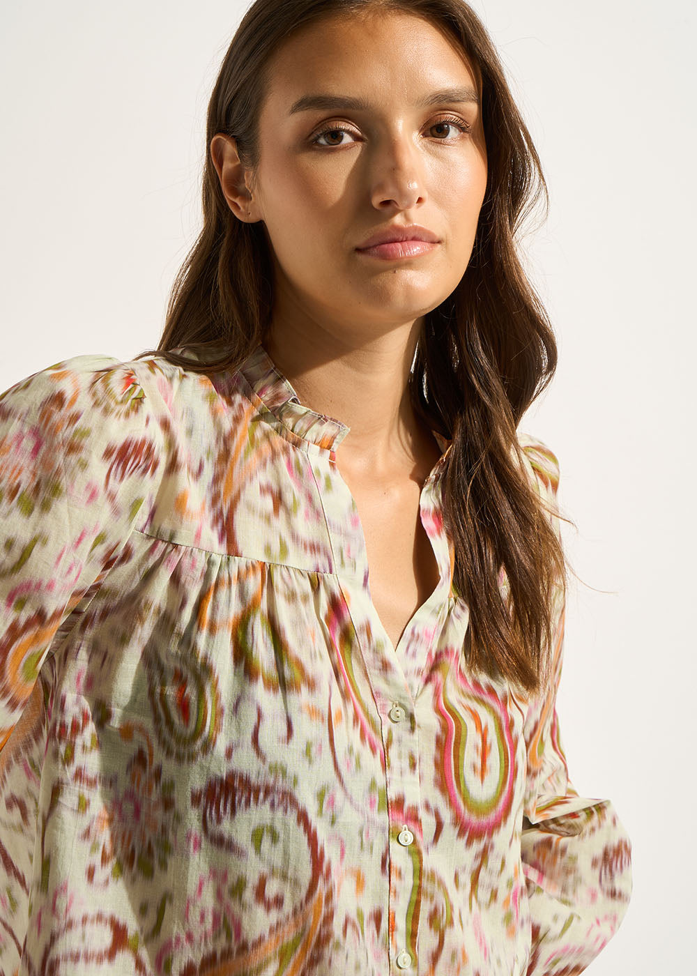 Printed cotton V-neck blouse - Sud Express - 5 - Sud Express