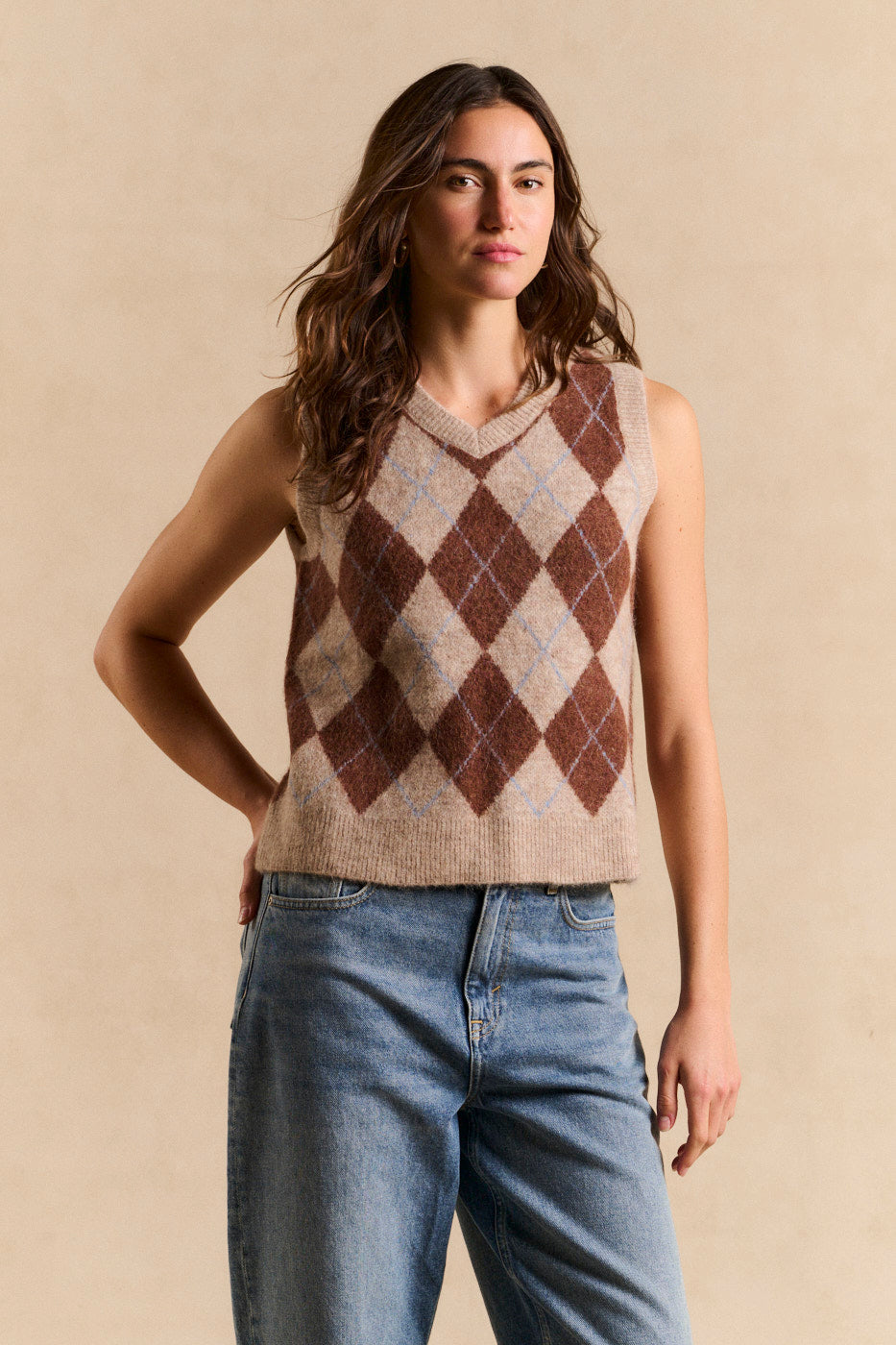 MENET V-neck diamond jacquard sweater vest - 1 - Sud Express - Sud Express
