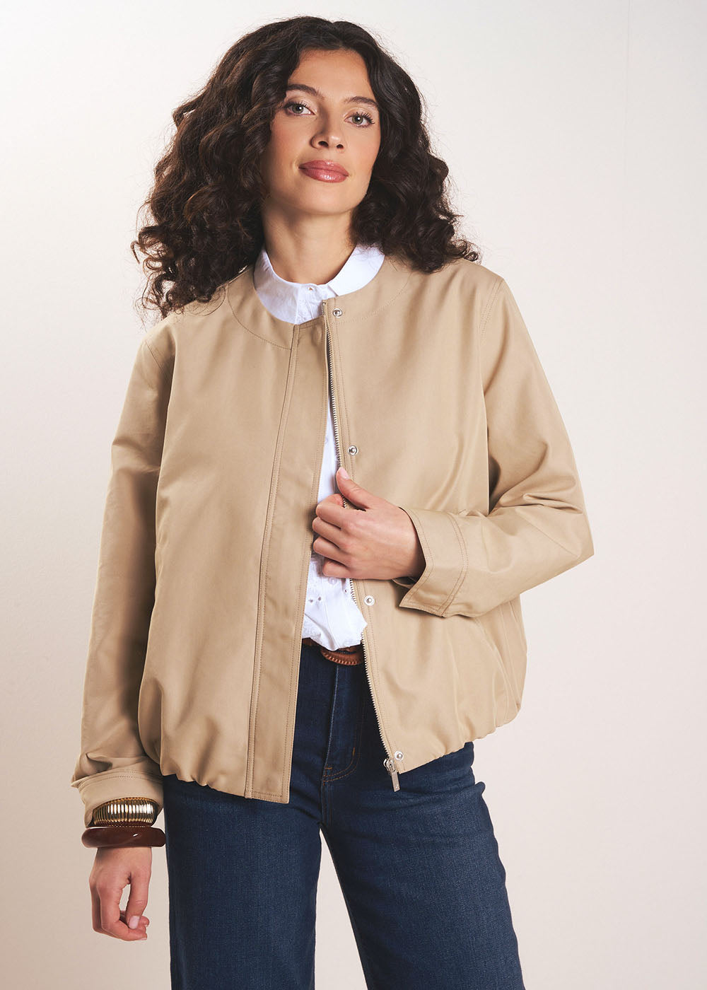 VERTI Short jacket with a crew neck - 1 - Sud Express - Sud Express