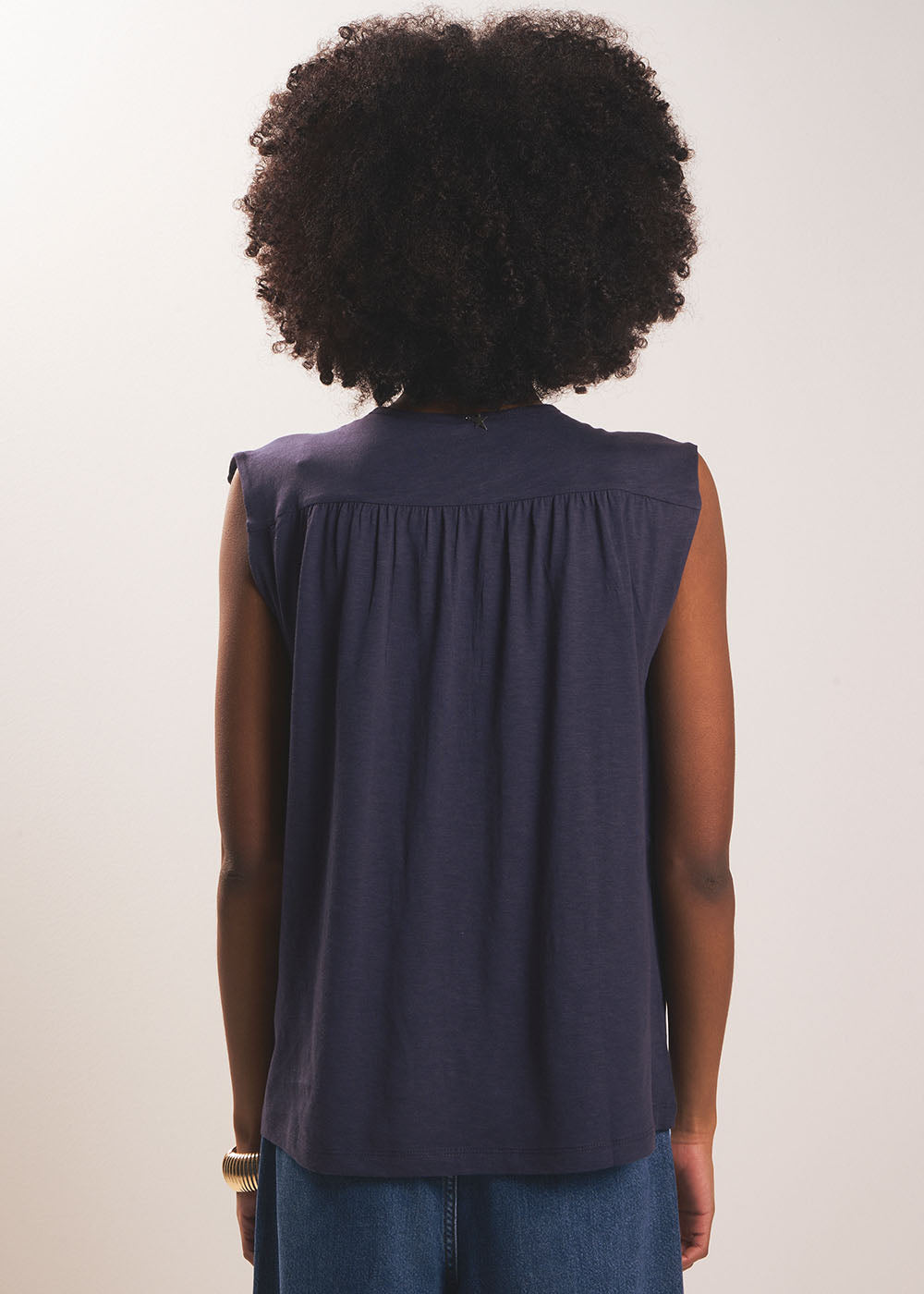 THIERRA Fluid V-neck tank top with wide straps - 3 - Sud Express - Sud Express