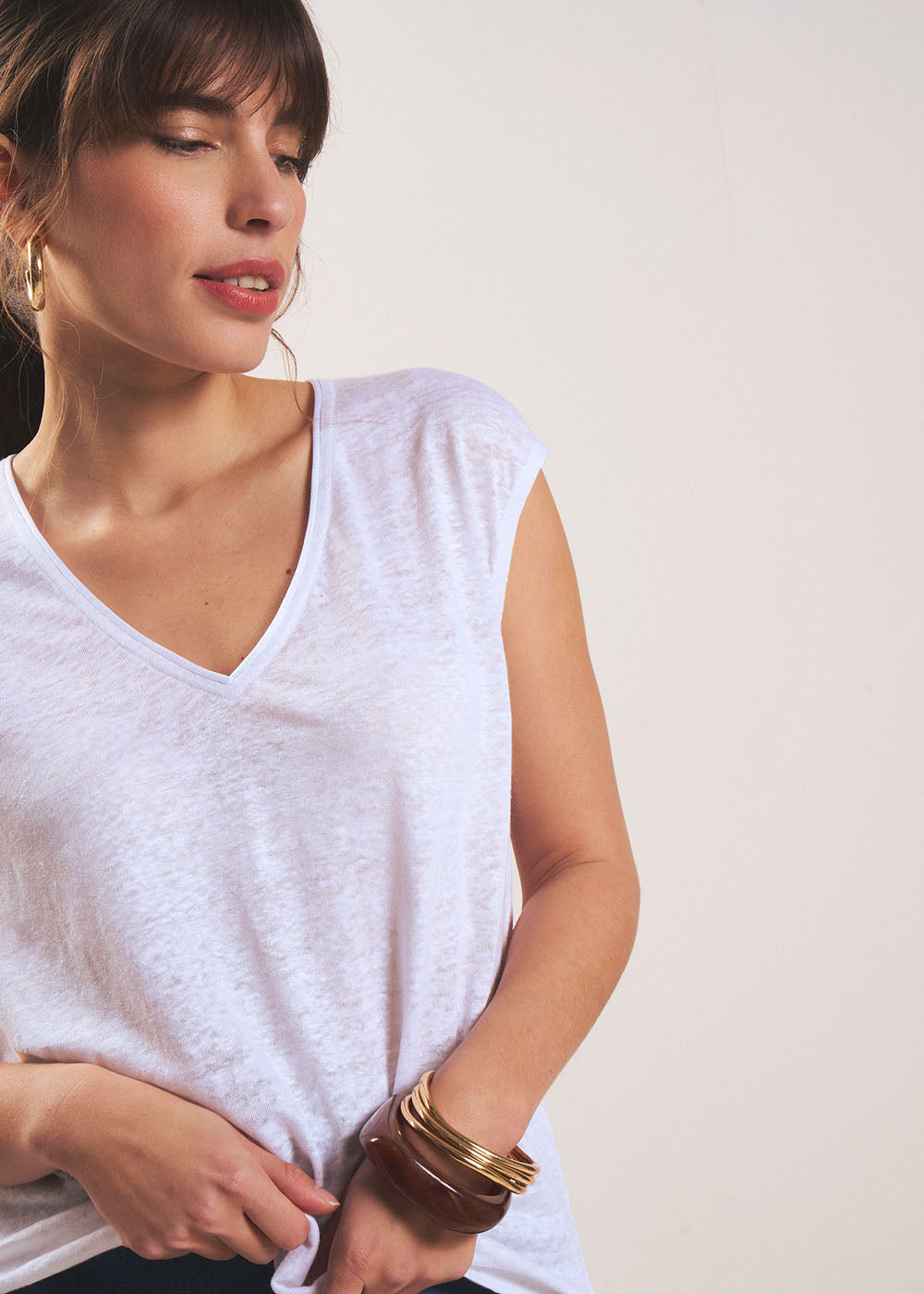 DARIALY Linen V-neck tank top - 4 - Sud Express - Sud Express
