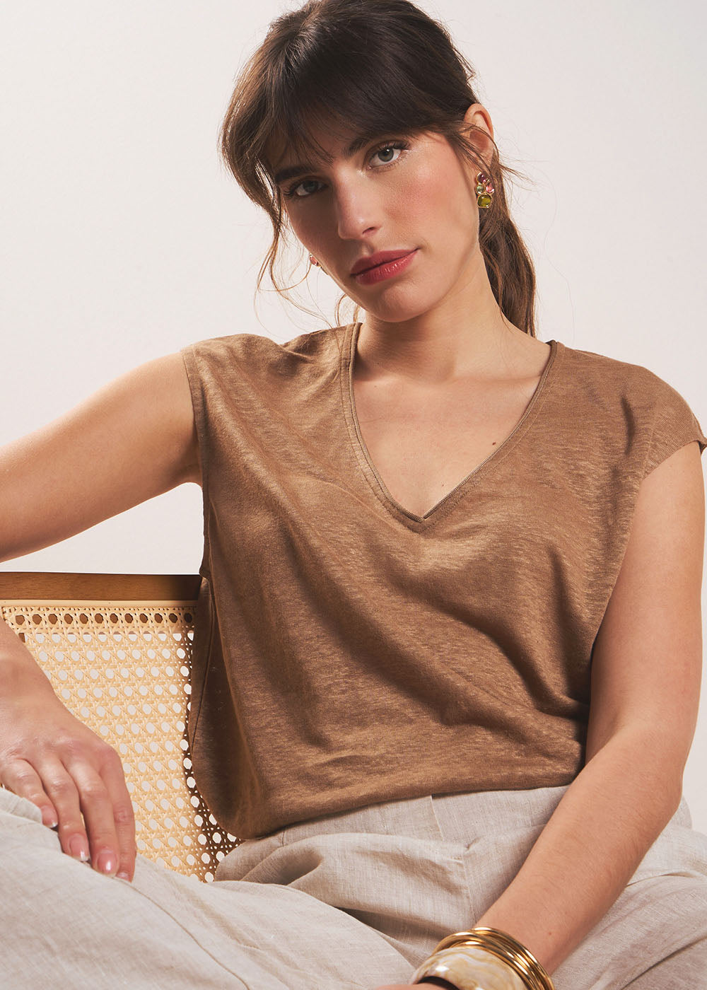 Linen V-neck tank top - Sud Express - 5 - Sud Express